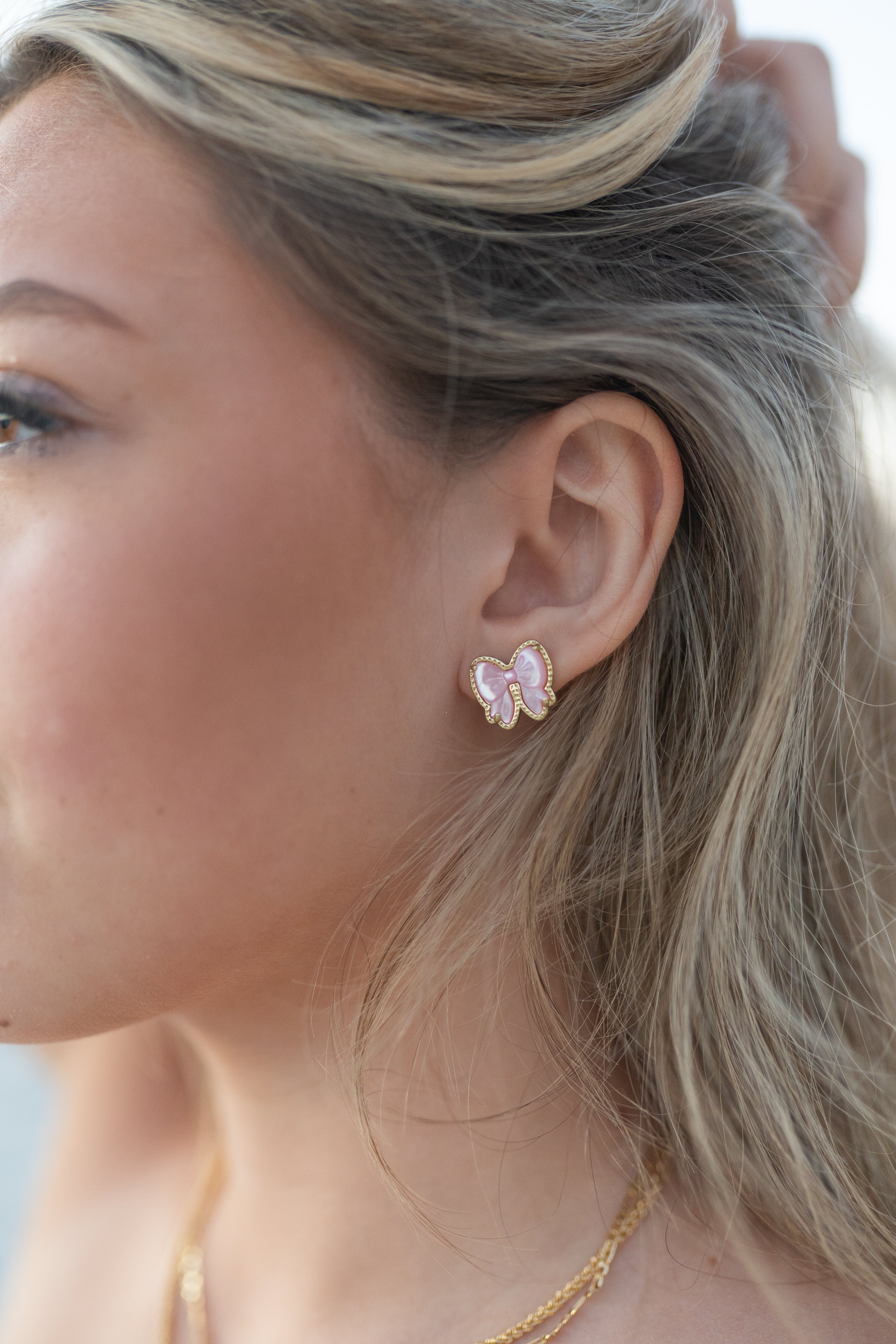 Rosé Bow Earrings